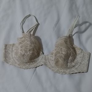 Angels SECRET EMBRACE Victoria's Secret Bra size 38B